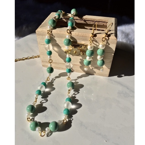 NEW✨Jade & Pearl Handmade Beaded Drop Earrings CCO - Picture 4 of 4